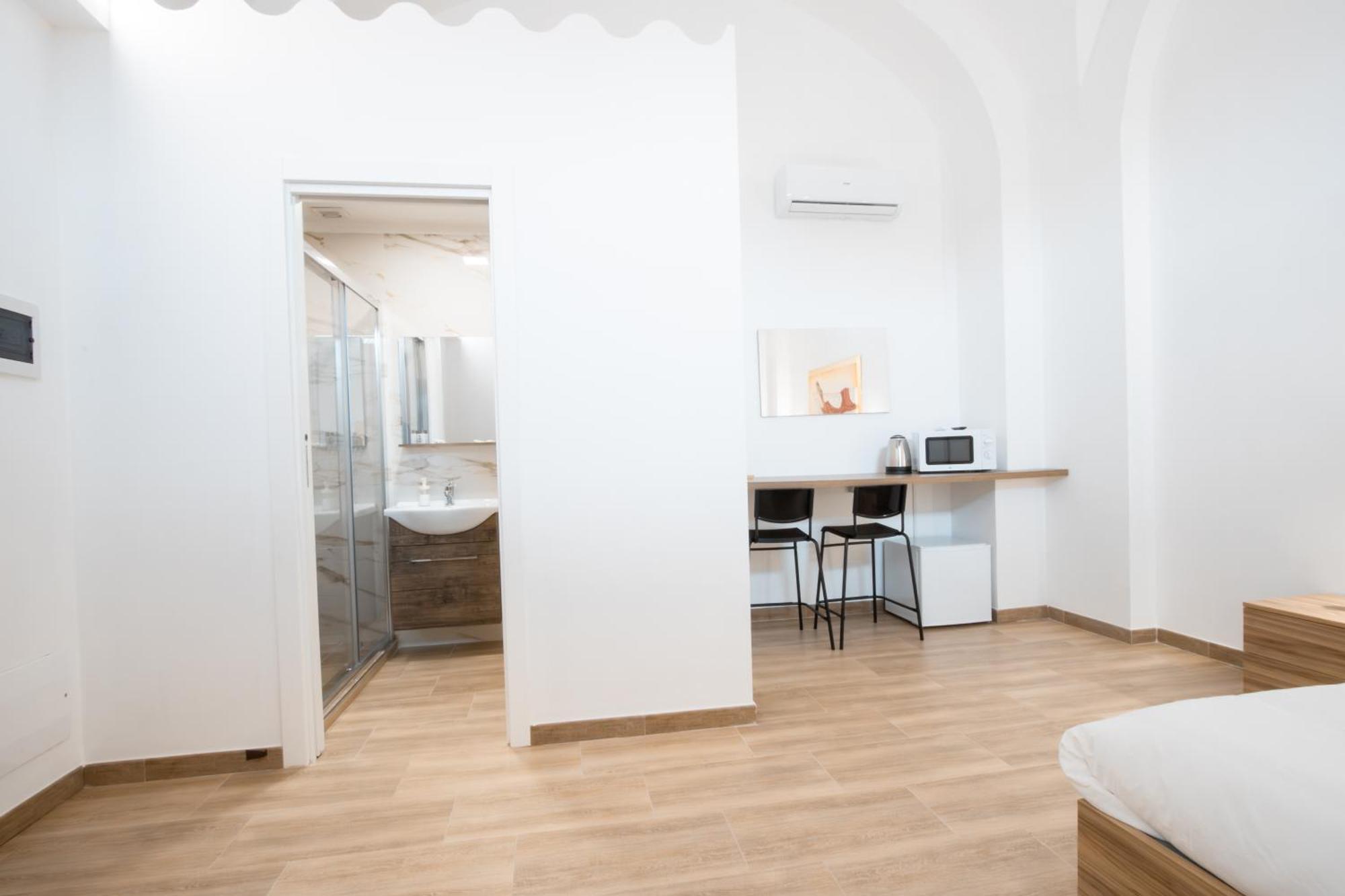 La Pigna Hotel Bari Exterior photo