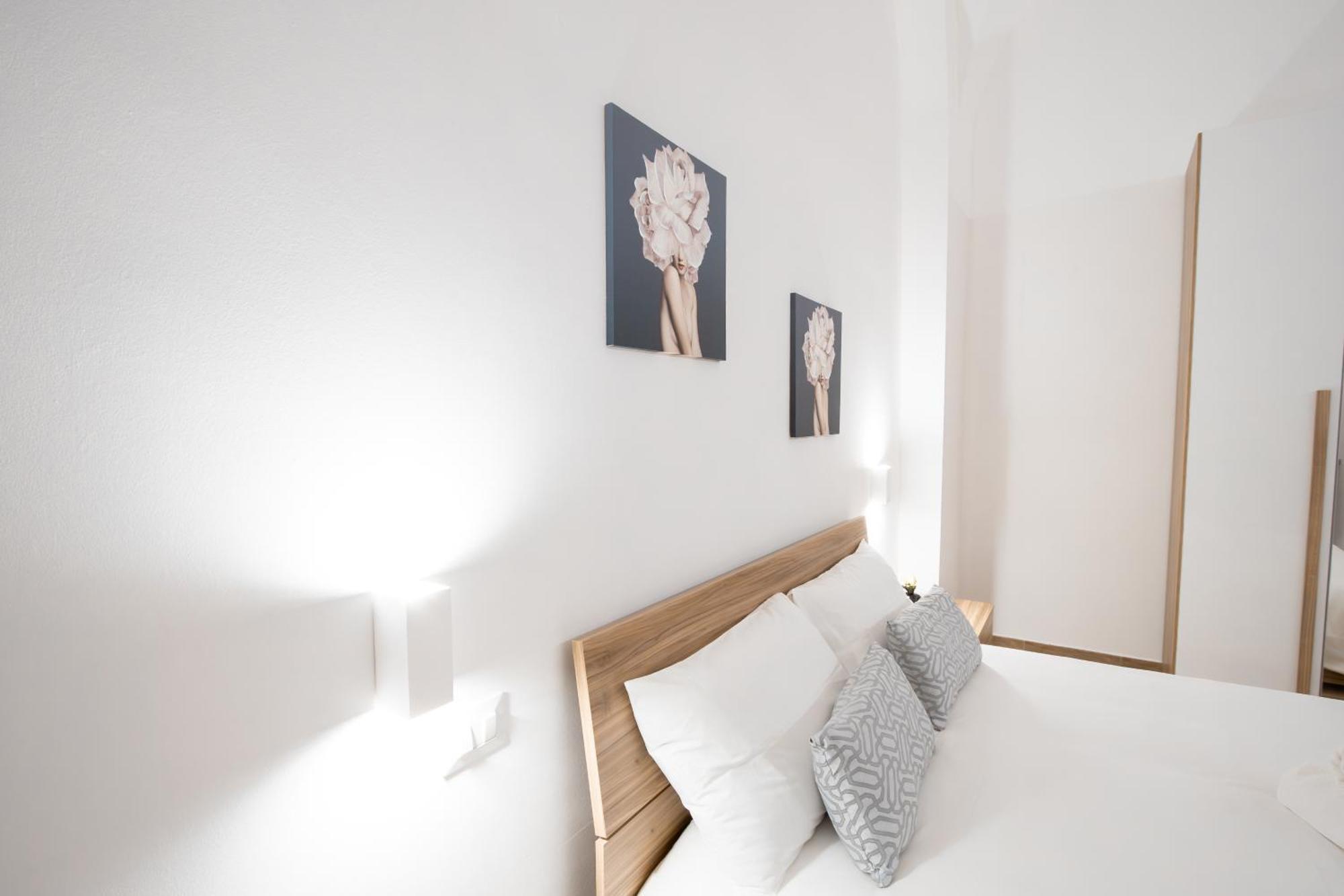 La Pigna Hotel Bari Exterior photo